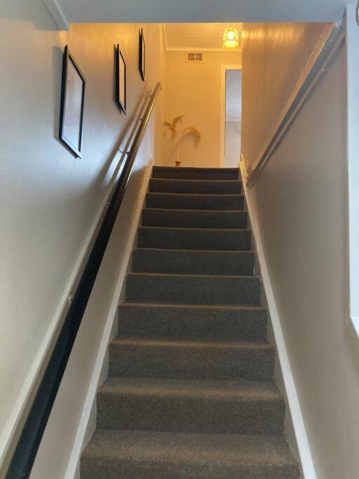 Monthly/ Weekly Discounts, Lovey Apartment!
