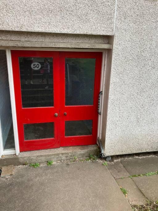 Monthly/ Weekly Discounts, Lovey Apartment! Apartment Clydebank