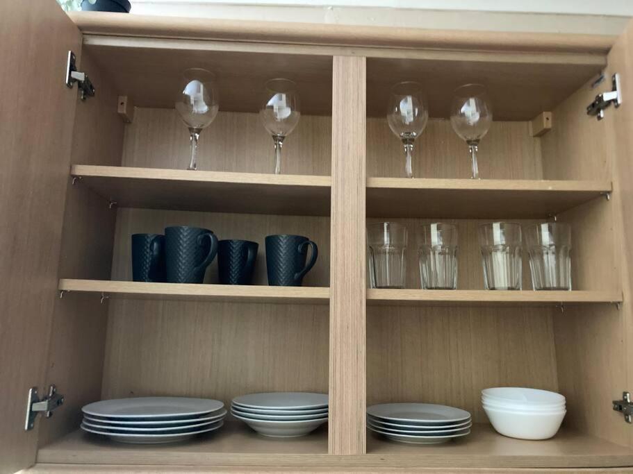 Monthly/ Weekly Discounts, Lovey Apartment! Clydebank